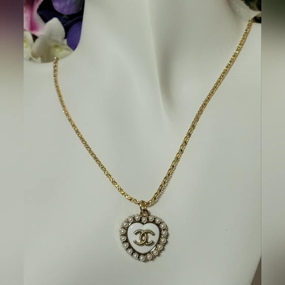 18" Gold Chain, Chanel Stamped Zipper Pull - Picture 1 of 3